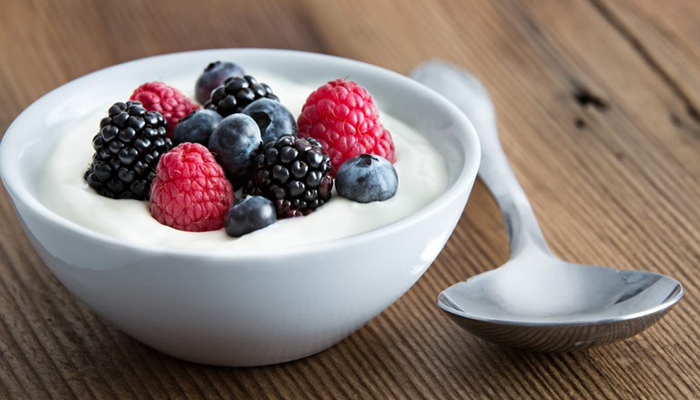Yogurt: perché dovrebbe essere un alimento quotidiano
